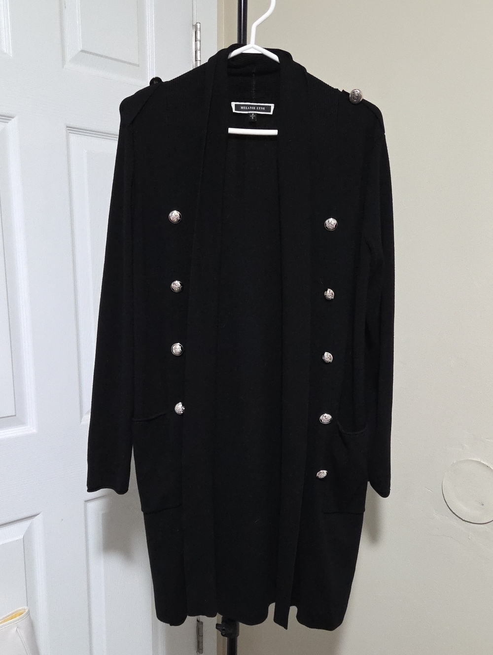 MELANIE LYNE Black Long Military-Style Button Cardigan
